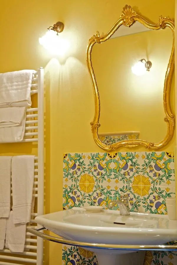 Antica Residenza Cicogna Bed & Breakfast Siena Italy